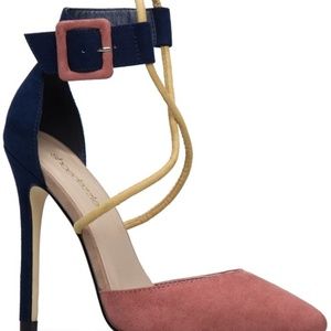NEW IN THE BOX Shoedazzle  DONATELLA Strappy Heels